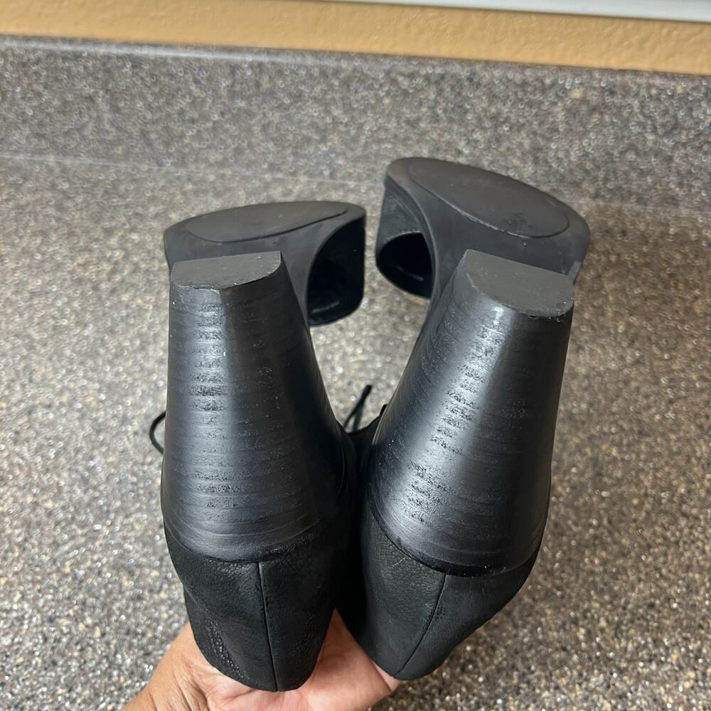 Eileen Fisher Black Textured Leather Chunky Heels Tie Up Peep Toe Women's Sz 9.5 - Picture 8 of 11